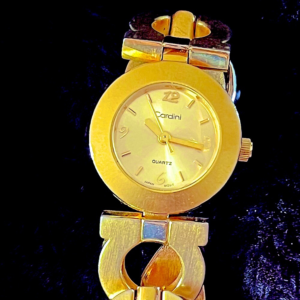 Cardini WOmen's Gold Tone Bracelet Quartz Watch